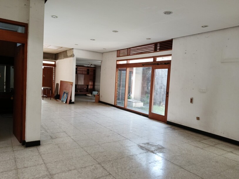 DIJUAL RUMAH LAMA DITENGAH KOTA SEMARANG-5