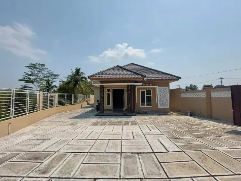 RUMAH SIAP HUNI TANAH LUAS DI MAGELANG KOTA-1