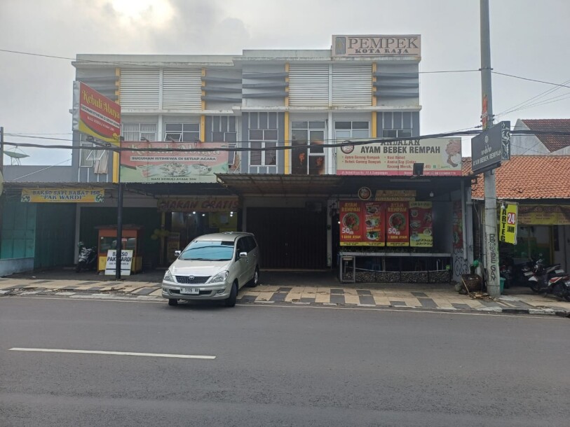 Ruko strategis Jalan Kelud Semarang-1